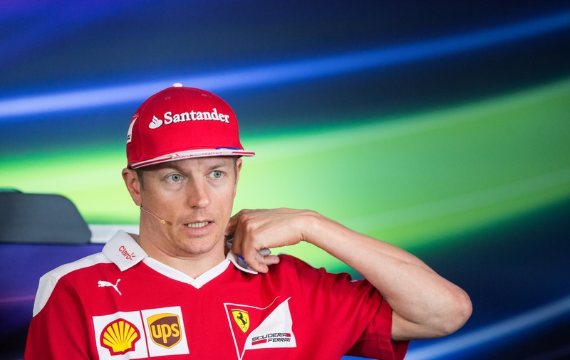 Finlandezul Kimi Raikkonen și-a prelungit contractul cu echipa Ferrari