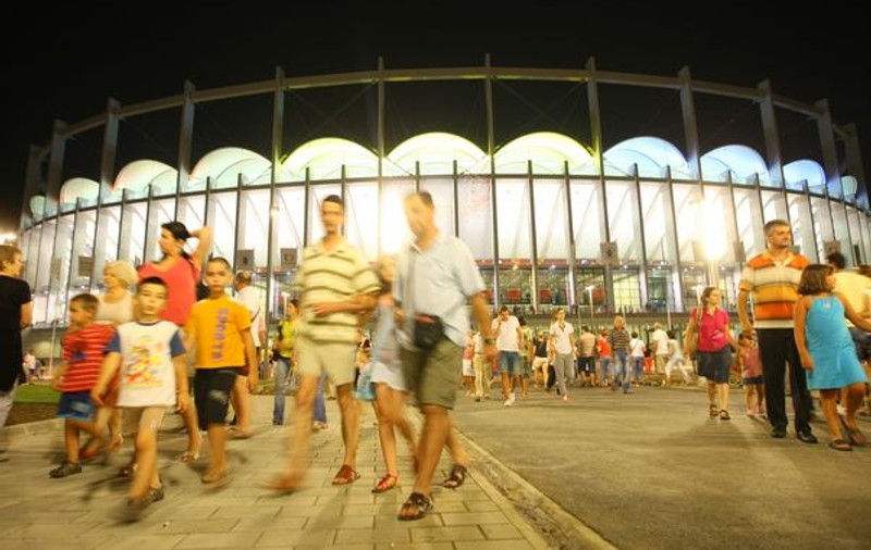Crezi că ne ţine? Bucureştiul şi-a depus candidatura pentru a organiza Campionatul European din 2020