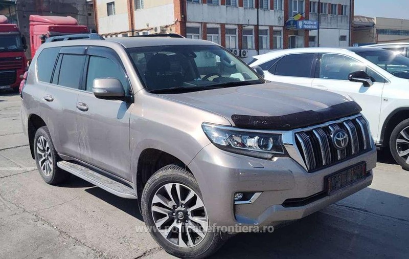 Mașini Lexus și Toyota de sute de mii de euro, furate din nordul Europei și găsite în Portul Constanța