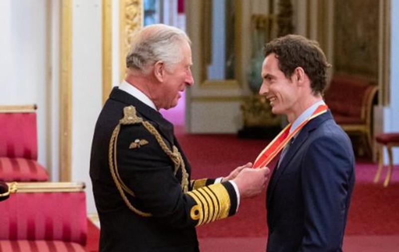 FOTO | Andy Murray, învestit cavaler în cadrul unei ceremonii de la Palatul Buckingham