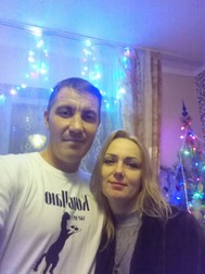 Oleksii Demontovici, împreună cu soția lui, Leila