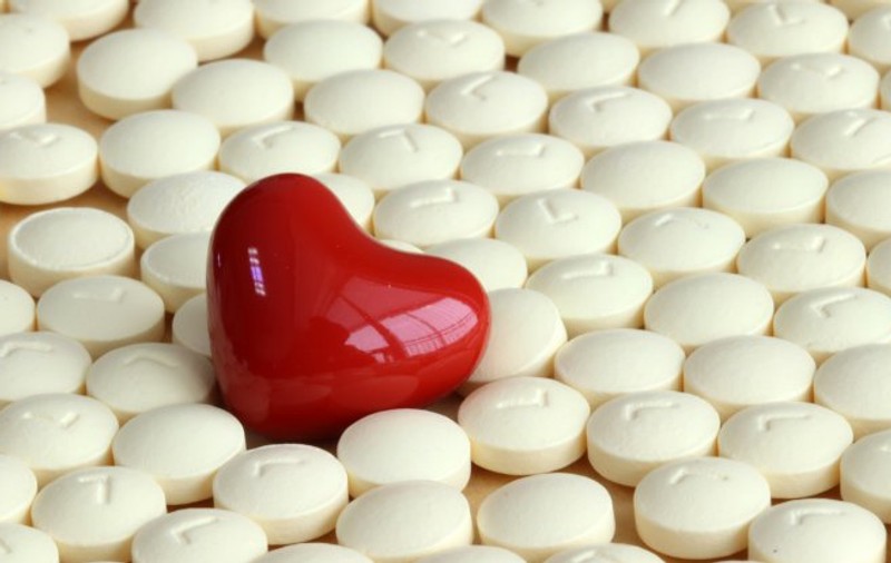 Un student elvețian a cumpărat ilegal atât de multă Viagra, încât îi ajungea 27 de ani, dacă lua o pastilă zilnic. Cum a fost pedepsit
