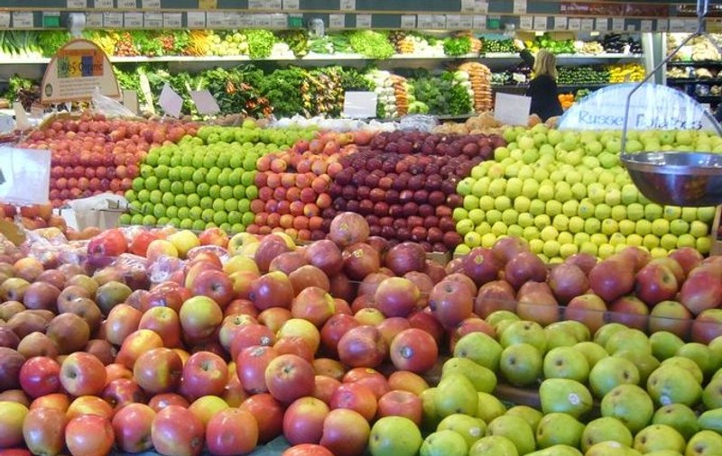 Prețurile produselor românești vor scădea! Legea supermarketurilor a fost aprobată!