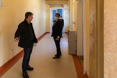 Scripcaru şi Coliban discută pe holurile Primăriei
