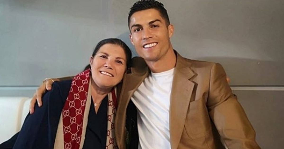 Mama lui Cristiano Ronaldo suferă de cancer! "Mă lupt ca să trăiesc"