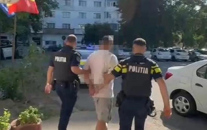 Părăsit de mamă și bătut de tată: un băiețel de 11 ani din Craiova a fost salvat de vecini dintr-o familie ratată