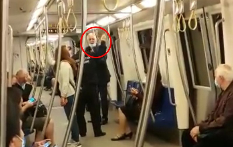 Un vârstnic, care se pretindea profesor universitar, a insultat un agent care îi cerea să pună masca în metrou