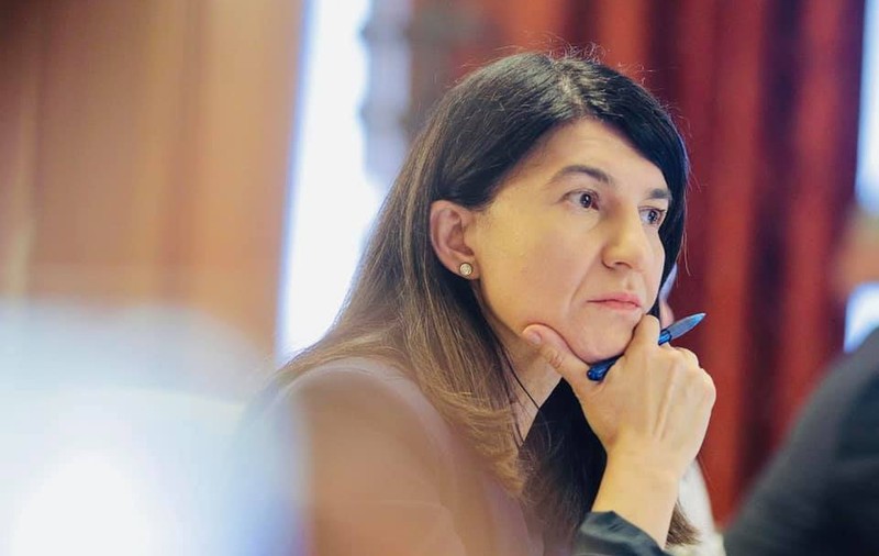 UPDATE | Moţiunea simplă împotriva ministrului muncii, adoptată de Senat. Violeta Alexandru: “Sunteţi penibili!”. Tăriceanu: “Elena Ceauşescu a prins glas din nou”
