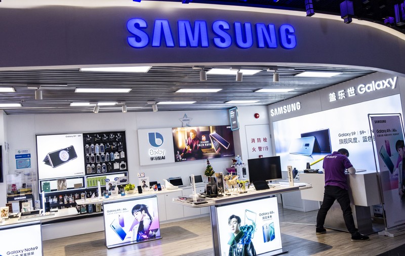Samsung Galaxy S10 se lansează astăzi. Vine cu un nou tip de ecran și senzor ultrasonic pentru deblocare