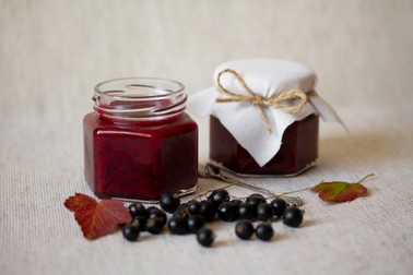 Dulceata de coacăze negre