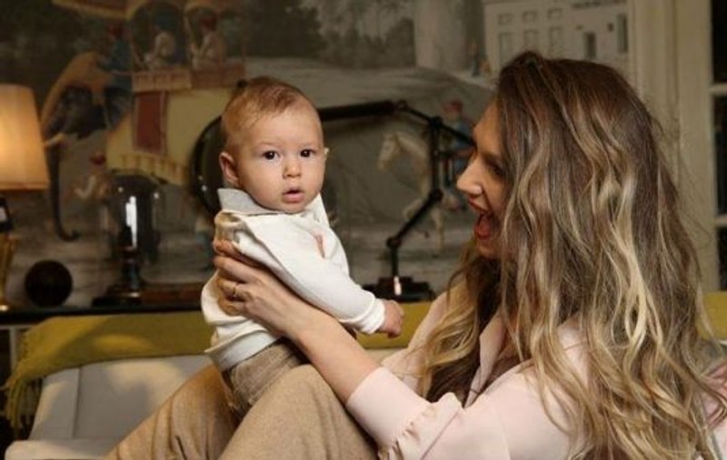 Adela Popescu, despre avantajul unei familii numeroase: nu are nevoie de bonă pentru copii nici când le dă vacanță bunicilor!