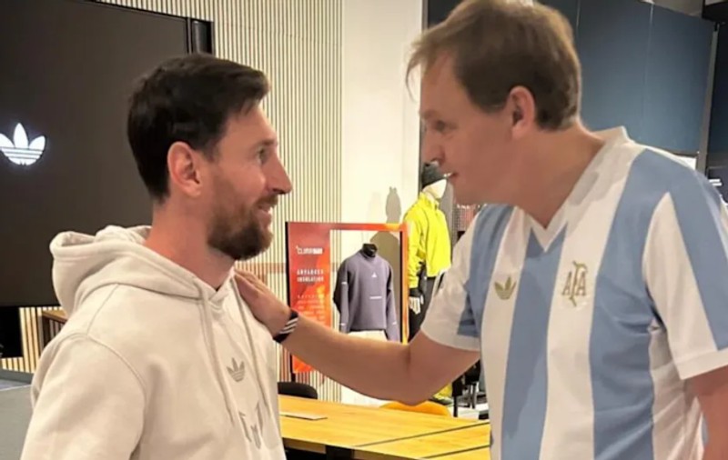 Razie la Adidas, în timp ce Leo Messi era invitat la sediul companiei. Ce au căutat inspectorii fiscali