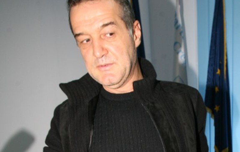 Gigi Becali, spulberat de Oana Mizil