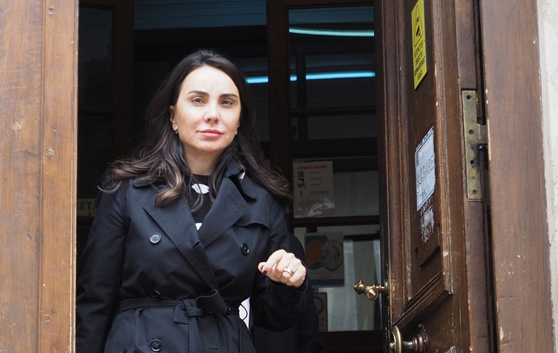 Cum încearcă Ana Maria Pătru să „încarce” nota de plată a statului. Fosta șefă a AEP cere daune pentru că ar fi îndurat „foame, sete, frig, fum și avansuri sexuale”