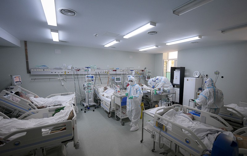 Niciun pat liber la terapie intensivă pentru pacienții cu COVID-19