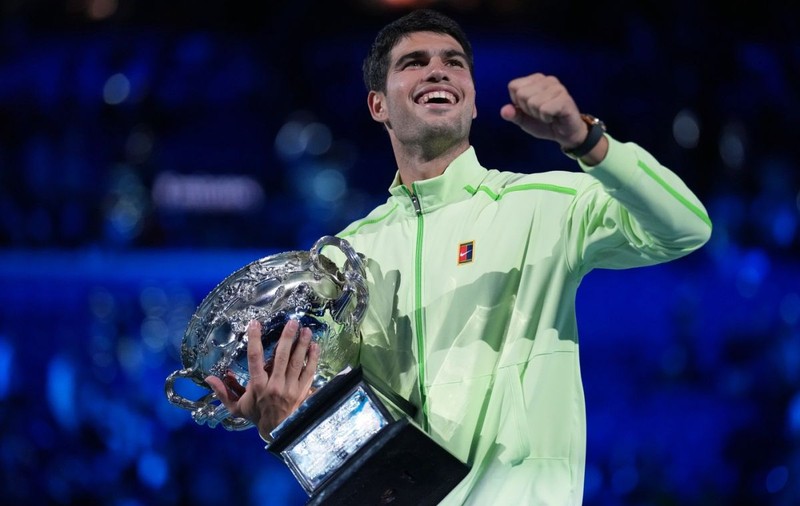 Carlos Alcaraz a triumfat la Australian Open și a devenit cel mai tânăr tenismen din istorie care câștigă toate cele 4 turnee de Grand Slam