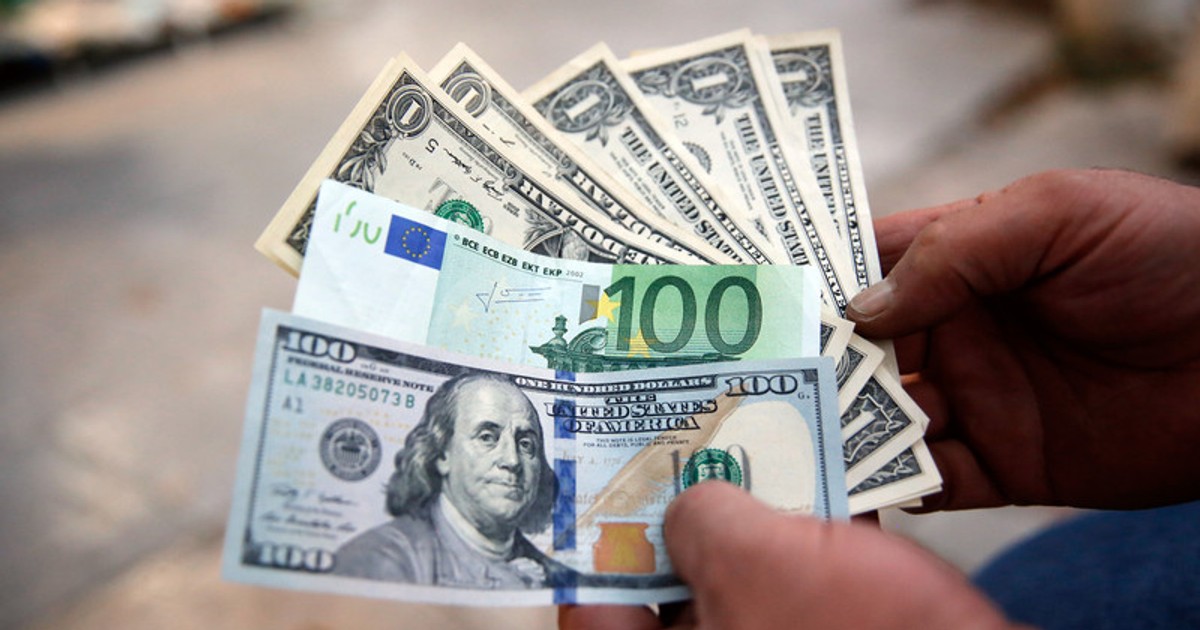 Curs BNR 8 iulie. Leul s-a depreciat în raport cu euro, dar a câștigat teren în raport cu dolarul american
