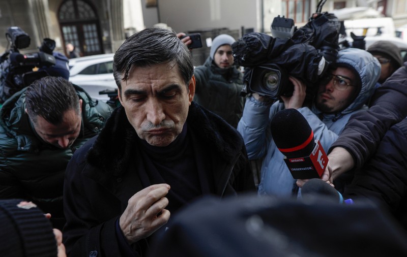 Victor Pițurcă scapă de controlul judiciar în dosarul măștilor neconforme livrate către spitalele MApN