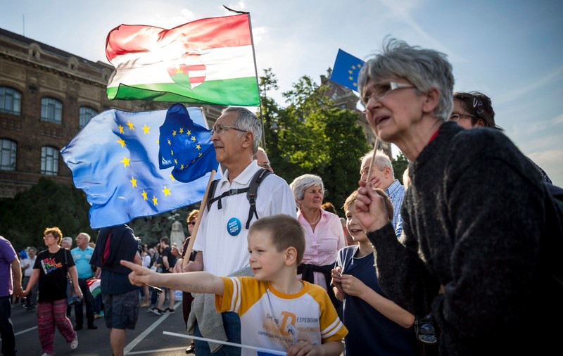 Manifestaţie la Budapesta împotriva premierului Viktor Orban și pentru UE