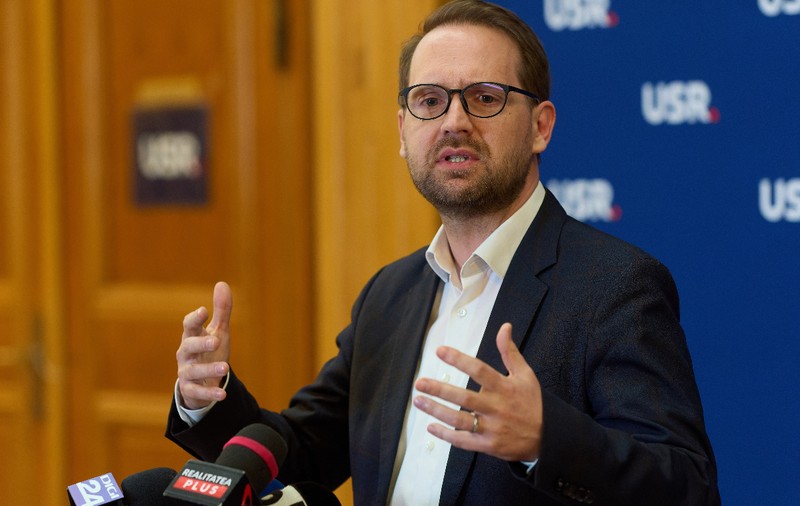Dominic Fritz, după ce a fost acuzat că „interzice colindele românești” la Timișoara: „Acum am interzis și Crăciunul”