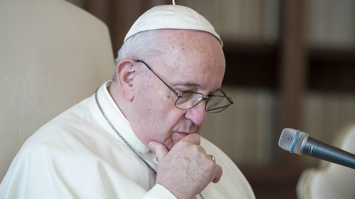 VIDEO Papa Francisc spune că NATO ar putea fi de vină pentru invadarea Ucrainei, pentru că a „lătrat” la ușa Rusiei