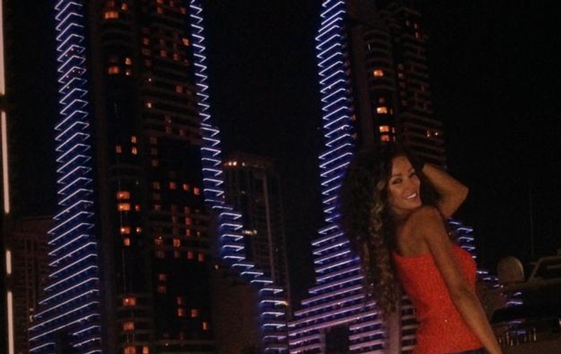 SUFERĂ DE NU MAI POATE. Iată CE FACE BIANCA în Dubai