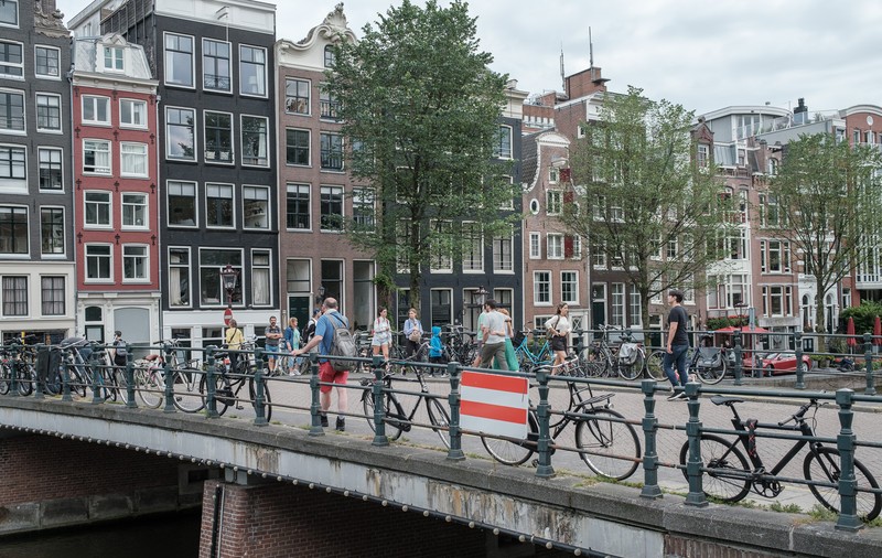 Autoritățile din Amsterdam închid un terminal pentru vasele de croazieră, pe fondul eforturilor de a limita numărul turiștilor „petrecăreți”