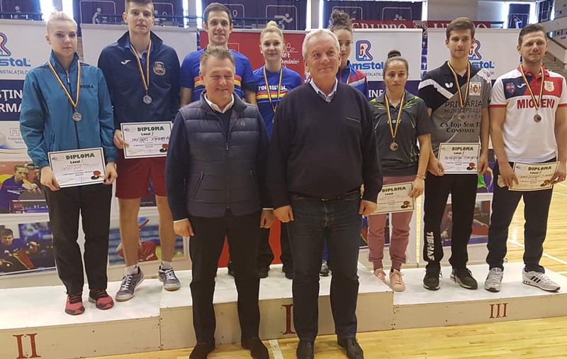Campionii de la tenis de masă, eclipsați de președintele FRTM, Cristinel Romanescu, și de primarul Buzăului, Constantin Toma