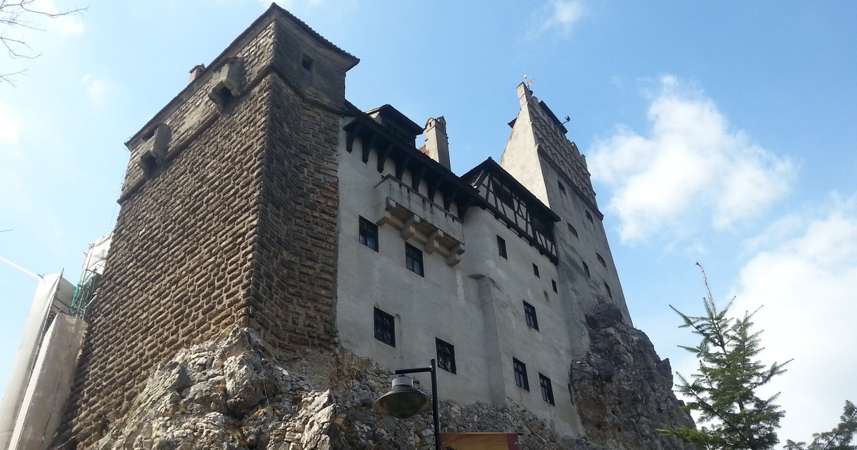 Castelul Bran prelungeşte programul de vizitare în weekend. Castelul Bran