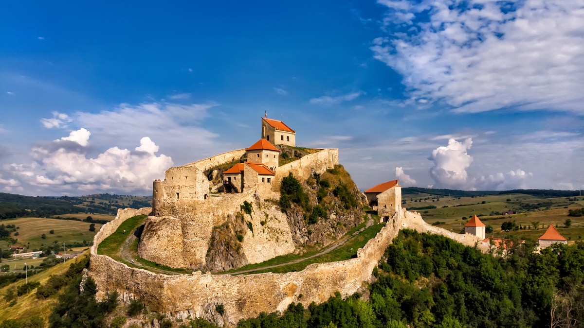 Cetatea Rupea, escapada ideală de weekend. Unde este și ce activități poți face. Obiective turistice în zonă