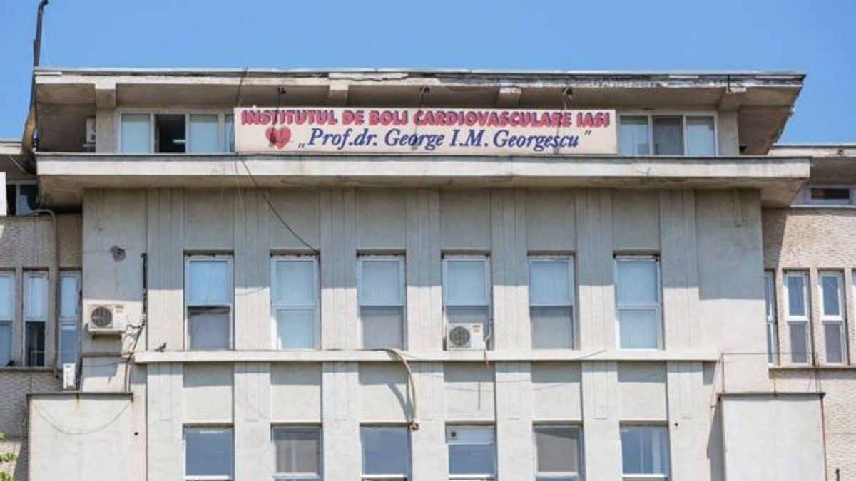 Abur confundat cu fum, la Institutul de Boli Cardiovasculare din Iași. Institutul de Boli Cardiovasculare din Iași nu are autorizaţie de securitate la incendiu. Institutul de Boli Cardiovasculare din Iaşi