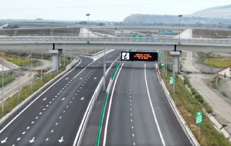 Autostrada Moldovei A7 ajunge de astăzi până la Bacău. Momentul în care s-au deschis încă 47 de kilometri de autostradă
