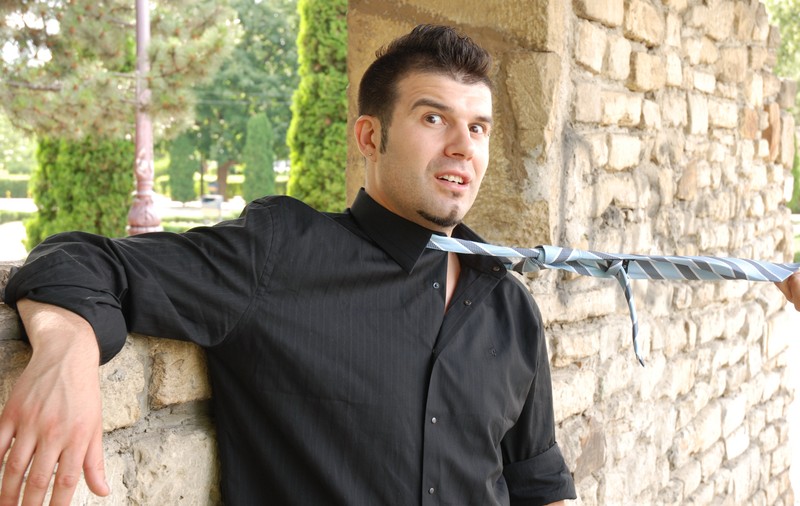 O nouă PIERDERE MAJORĂ pentru PRO TV! Edi Stancu ŞI-A LUAT TRUPA şi A PLECAT LA UN POST CONCURENT
