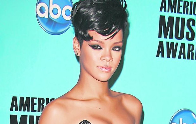 Rihanna: «Am ajuns ca Britney»