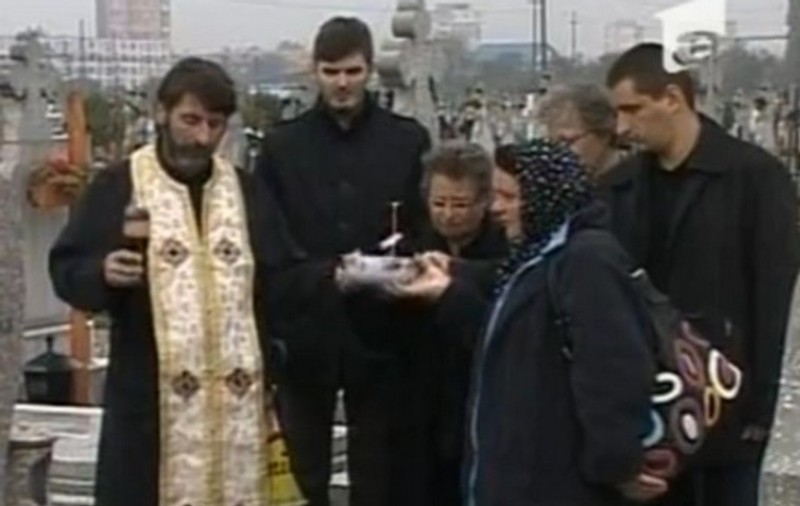 S-a împlinit un an de la ACCIDENTUL lui HUIDU! Rudele victimelor ÎNCĂ aşteaptă dreptatea! FOTO