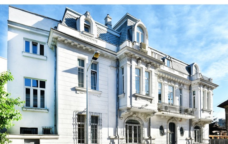 FOTO|Vila din zona Unirii a matematicianului Isac Moscuna a fost scoasă la licitație