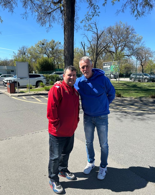 Flórián Albert junior, fiul singurului Balon de Aur din istoria fotbalului maghiar, antrenează fetele de la Ferencvaros: „Câți copii au fost mai buni decât tații lor? Nu exista planul B pentru mine, dar atunci m-am simțit fotbalist”