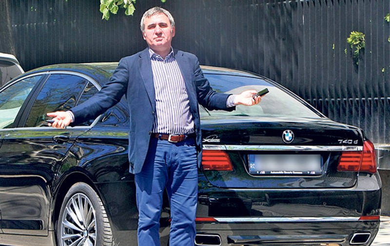 Finule, l-ajuţi? În lupta pentru salvare, Viitorul, echipa «Regelui» Hagi, ar putea beneficia de bunăvoinţa Stelei