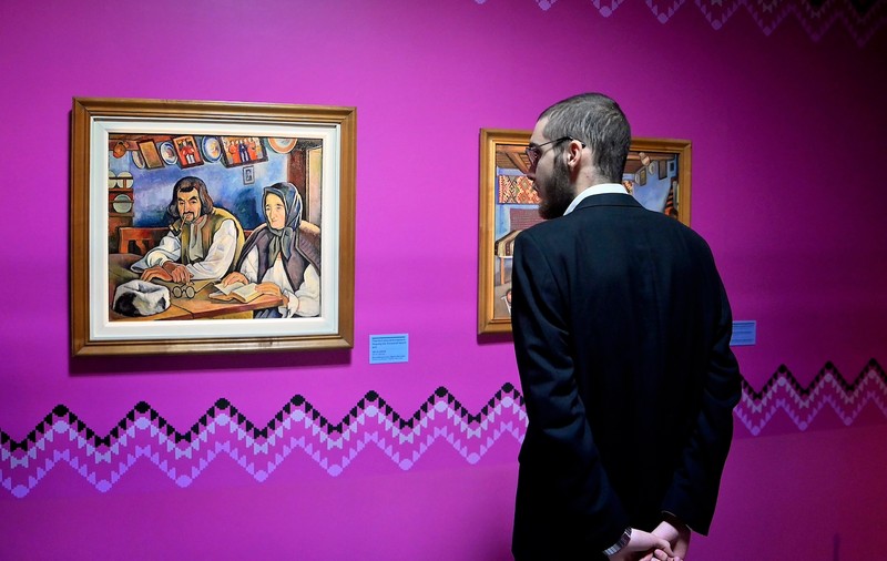 Art Safari Stars Edition continuă cu 2 staruri noi: culorile vii ale Maramureșului întâlnesc Modernismul german în inima Bucureștiului