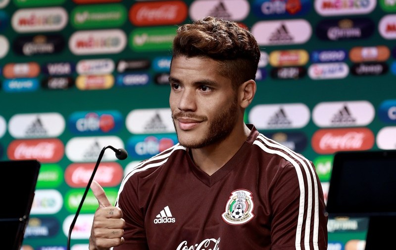 Internaționalul mexican Jonathan dos Santos a publicat din greșeală o fotografie necenzurată cu el și cu iubita lui. A șters-o imediat, dar tot a avut timp să viralizeze