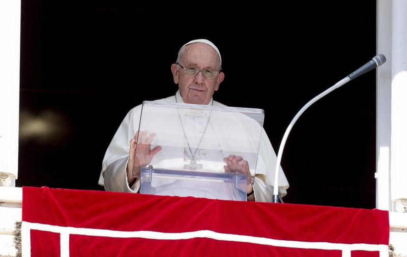 Papa Francisc, apel la Vladimir Putin să oprească „spirala de violență și de moarte” din Ucraina. Ce i-a cerut lui Volodimir Zelenski