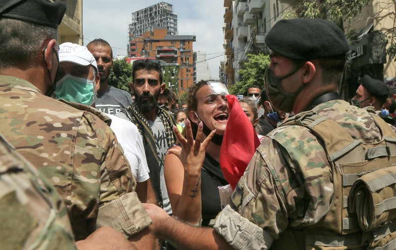 Manifestații antiguvernamentale la Beirut. Forțele de ordine libaneze au folosit gaze lacrimogene împotriva protestatarilor