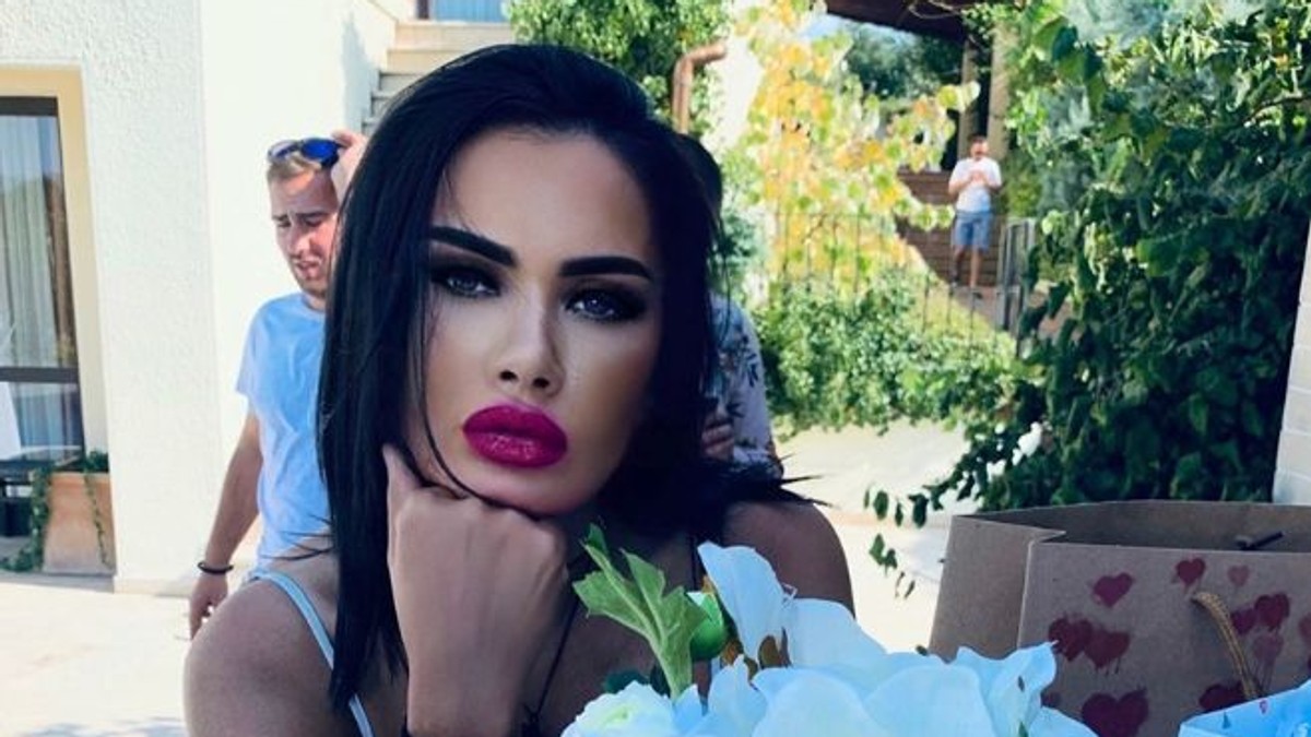Oana Zăvoranu: "Am făcut prostia să renunț pentru că era gelos ex-ul"