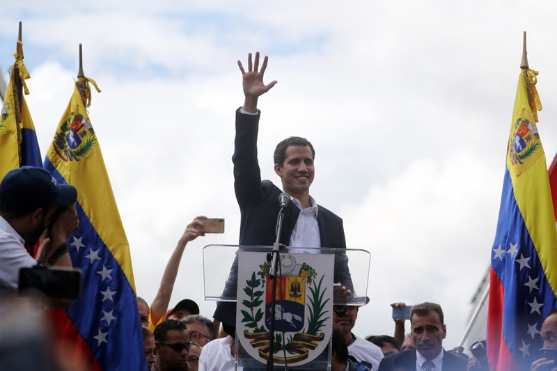 Juan Guaido s-a autoproclamat "preşedintele în exerciţiu" al Venezuelei