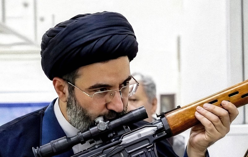 Mojtaba Khamenei, ironizat de Benjamin Netanyahu: „Marioneta nu poate să-și arate faţa”