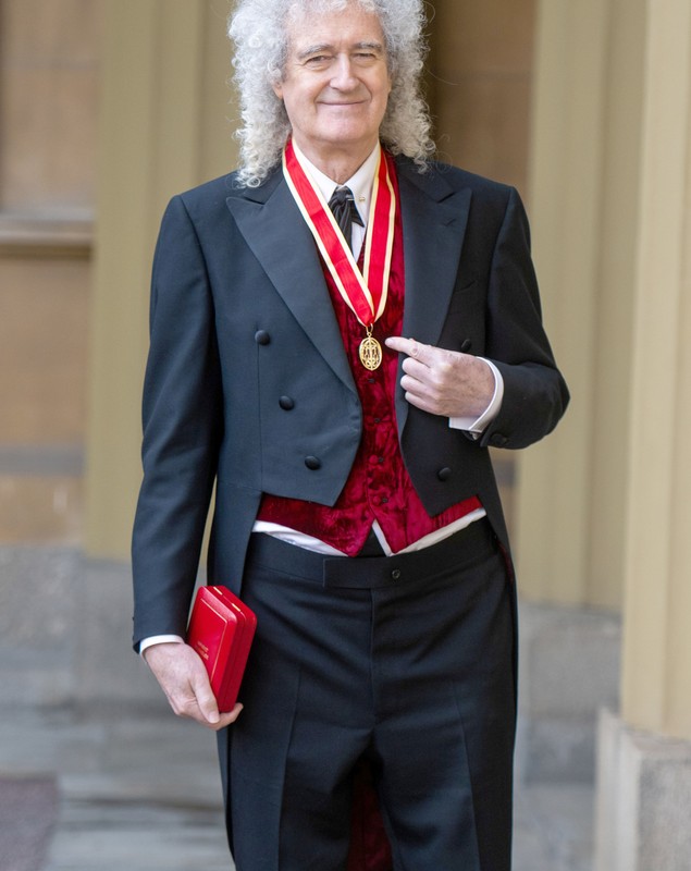 Brian May, chitarist și fondator al formaţiei Queen, a fost înnobilat de regele Charles al III-lea