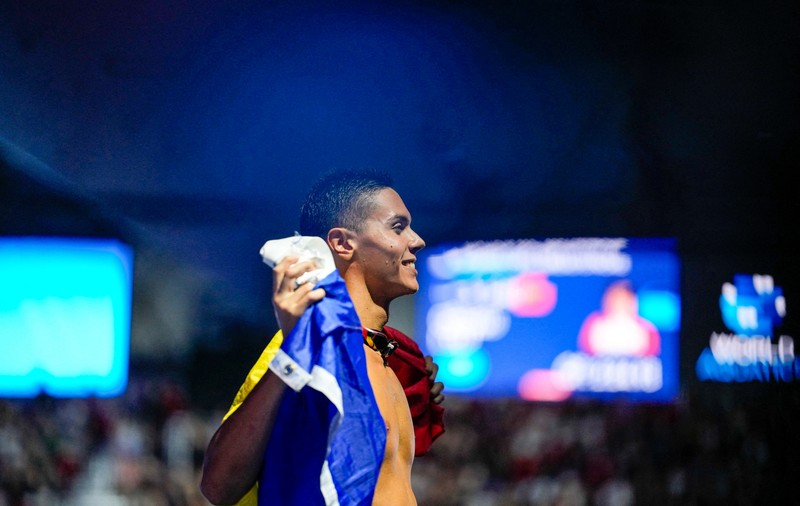 David Popovici va primi un trofeu special din partea echipei naționale de fotbal a României
