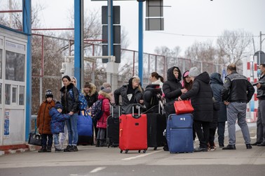 Refugiați ucraineni la Vama Sighet. Foto: Vlad Chirea / Libertatea