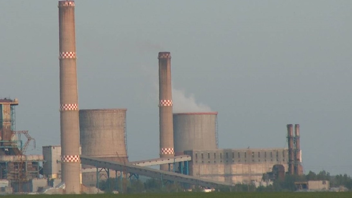 Compania de stat Electrocentrale Craiova, responsabilă de producerea energiei electrice și termice pentru municipiul Craiova și de furnizarea aburului tehnologic către platforma industrială Ford Otosan, a intrat în insolvență în decembrie 2025