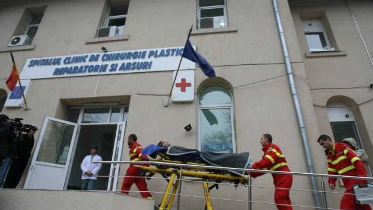 Un pacient adus de la Suceava la Spitalul de Arși din București a fost diagnosticat pozitiv cu coronavirus